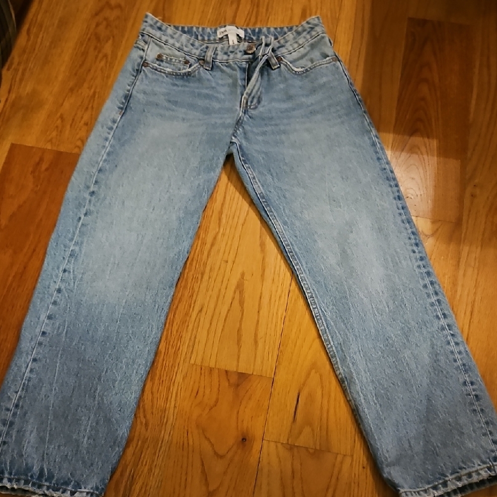 Zara Women's Sky Blue Relaxed Jeans